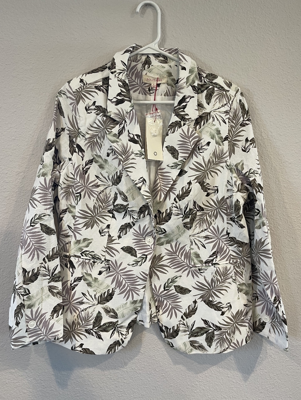 NWT SOLITAIRE Womens Linen Blend Palm Leaf Print Button Blazer Jacket Size Large
